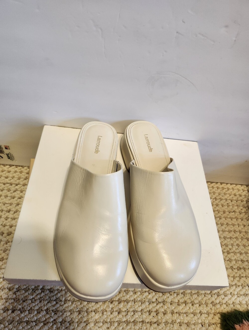 Larroudé "Miso" Cream Leather Platform Clogs /Mules Size 9 Original Retail $315 - Picture 6 of 10